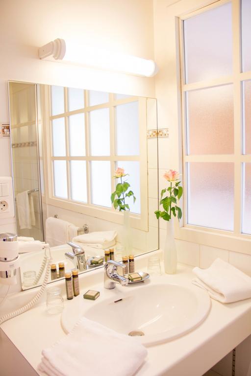 Maison D'Hotes L'Escale Bains-les-Bains Ngoại thất bức ảnh